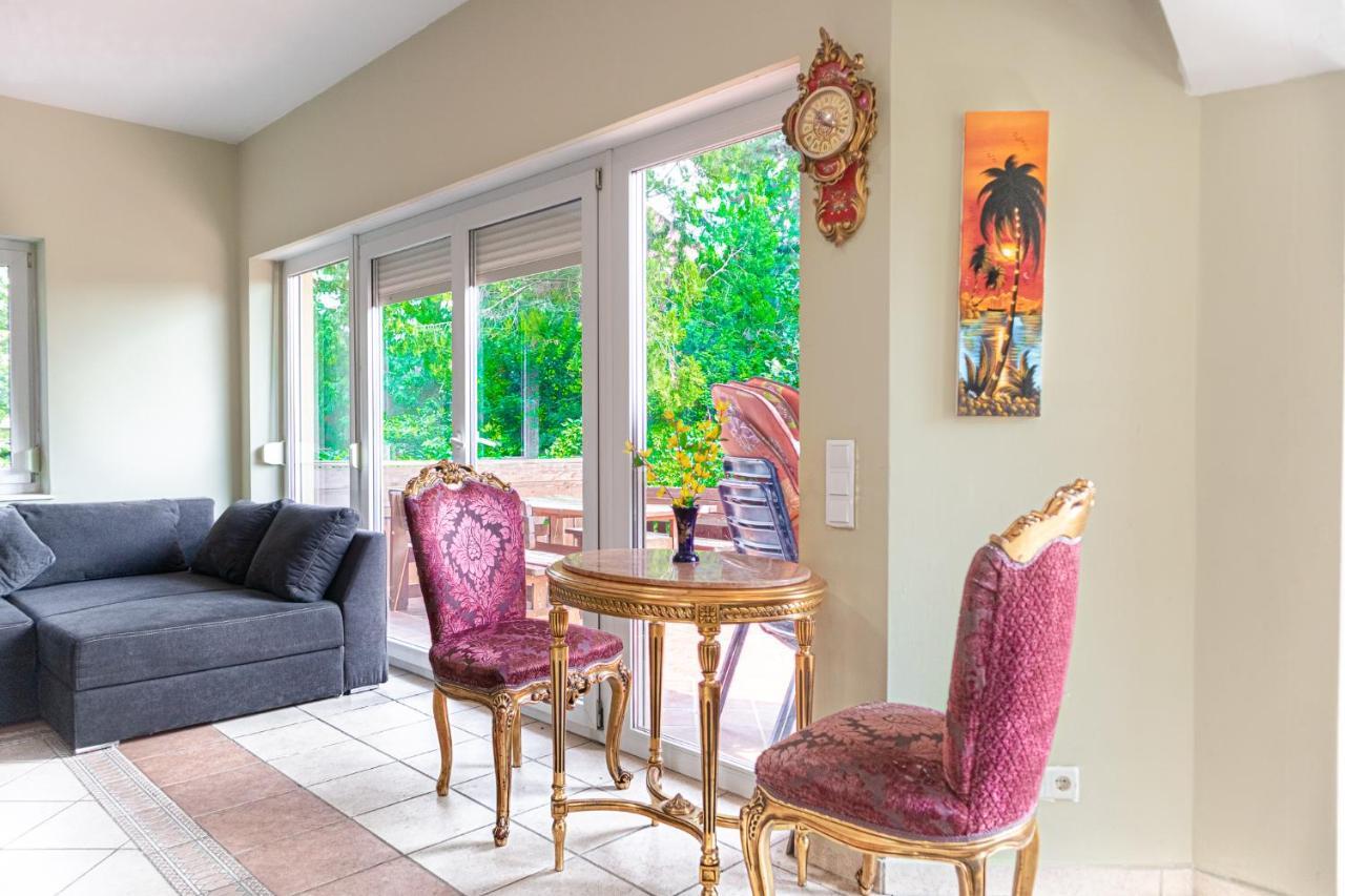 Exquisite Shared Villa - Your Private Room In This Beautiful Home Wenen Buitenkant foto