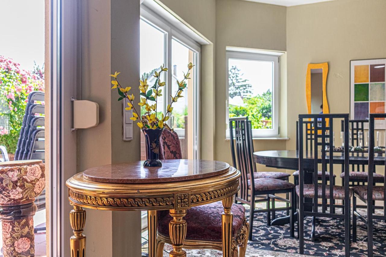 Exquisite Shared Villa - Your Private Room In This Beautiful Home Wenen Buitenkant foto