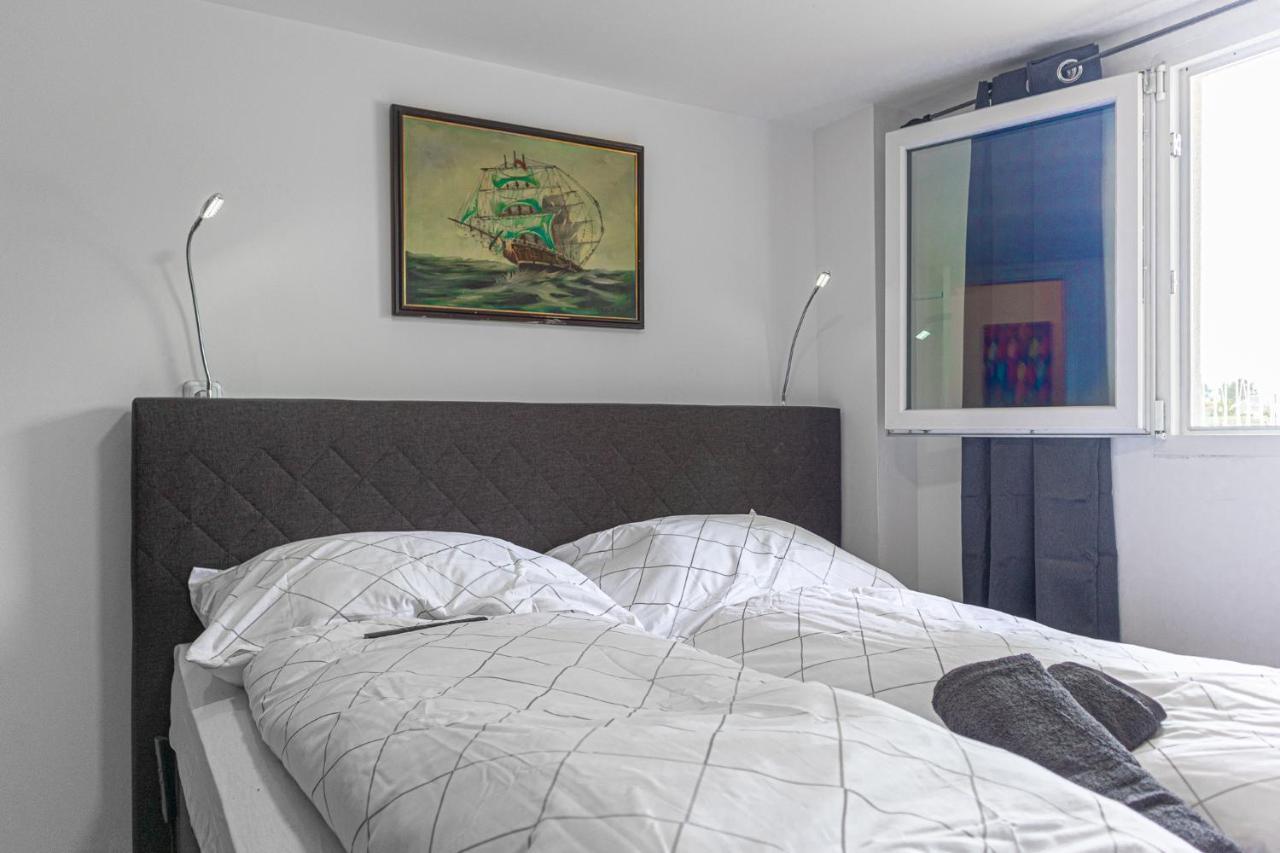 Exquisite Shared Villa - Your Private Room In This Beautiful Home Wenen Buitenkant foto